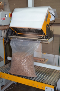 Producing pellets from pine $136