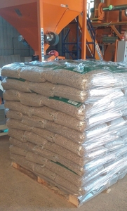 Wood pellets with and without a certificate (A1 en plus) $295