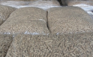 Offering up to 1000t of wood pellets per month $0