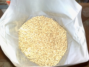 Selling wood pellets $0