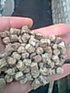 Vendiamo in Italia all'ingrosso pellet 8mm $0